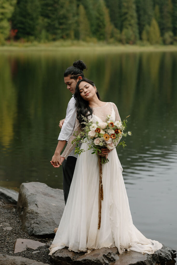 A moody lakeside elopement in Oregon.