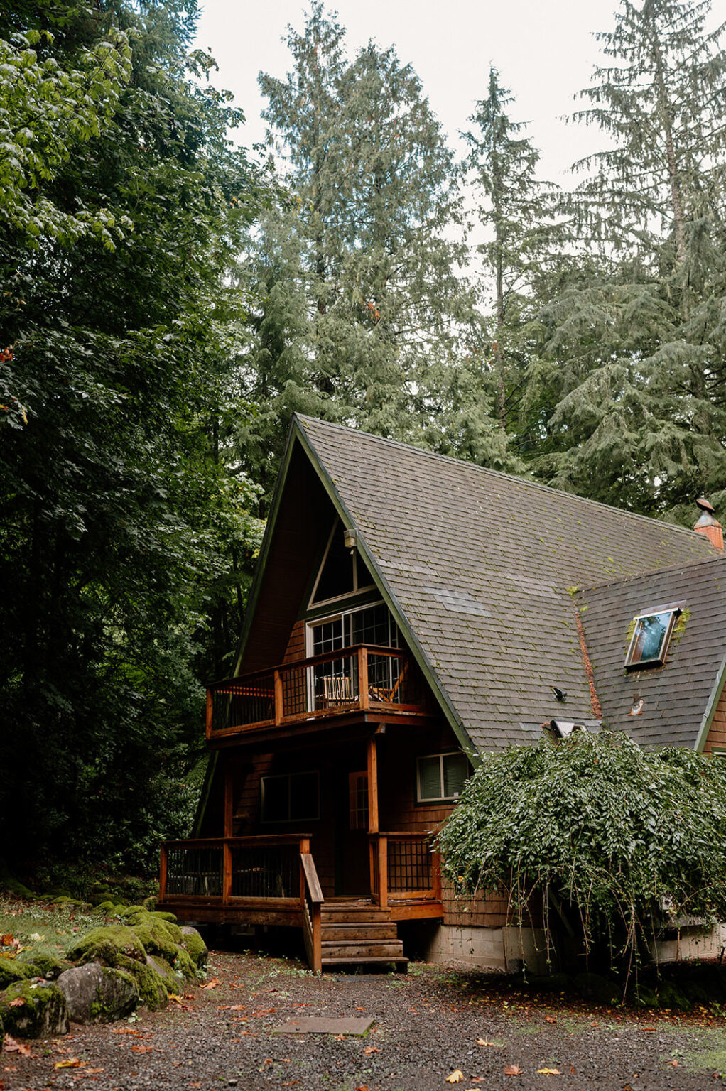 The 10 Best Oregon Airbnbs For Your PNW Elopement
